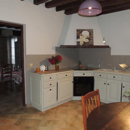 Ilot Bonheur Hotel Ury Bagian luar foto