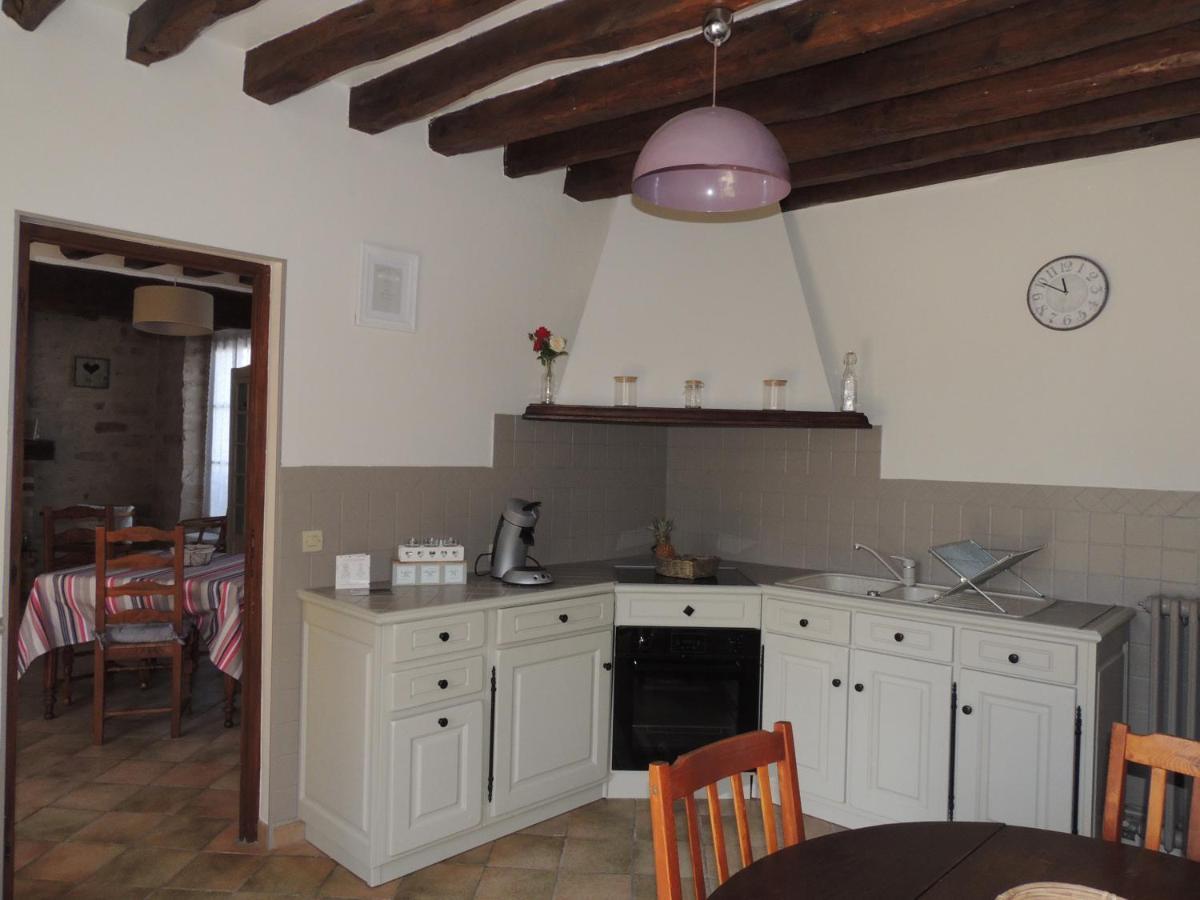 Ilot Bonheur Hotel Ury Bagian luar foto